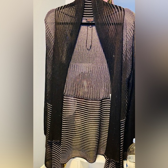 Escada Black & Silver Sheer shimmeropen front Cardigan like new FR 40/large